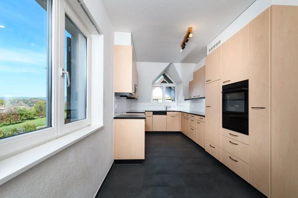 La tua nuova casa - casa di 6,5 locali con piscina e appartamento separato vicino al Lützelsee – foto 11 di 19