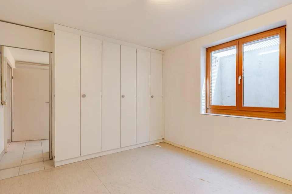 Ampia casa a schiera di 4,5 locali con stanza hobby e 2 posti auto – foto 10 di 12