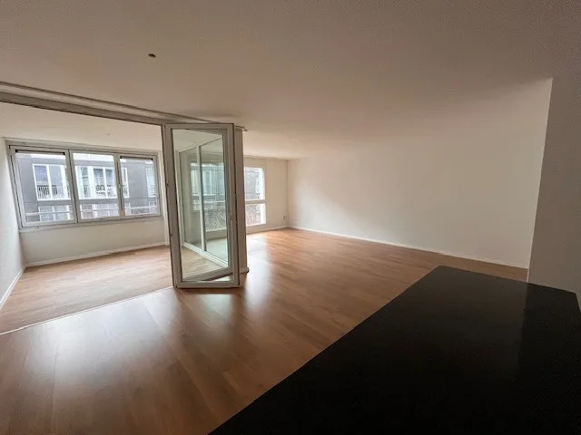 Bright 4.5-room apartment – photo 4 of 6