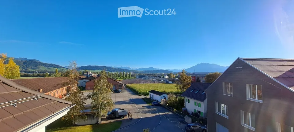 Charmant appartement 3.5 pièces, 1er étage, environ 112 m2 avec balcon sur tour de balcon – photo 10 sur 18