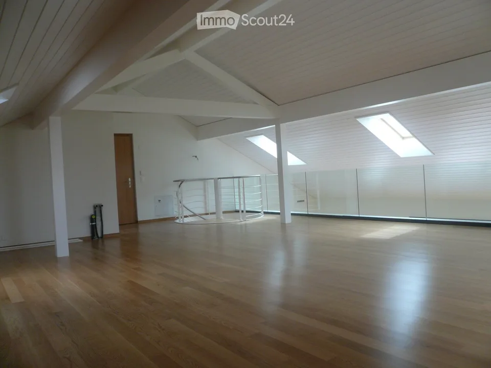 Dachgeschoss in Satigny – Foto 2 von 2