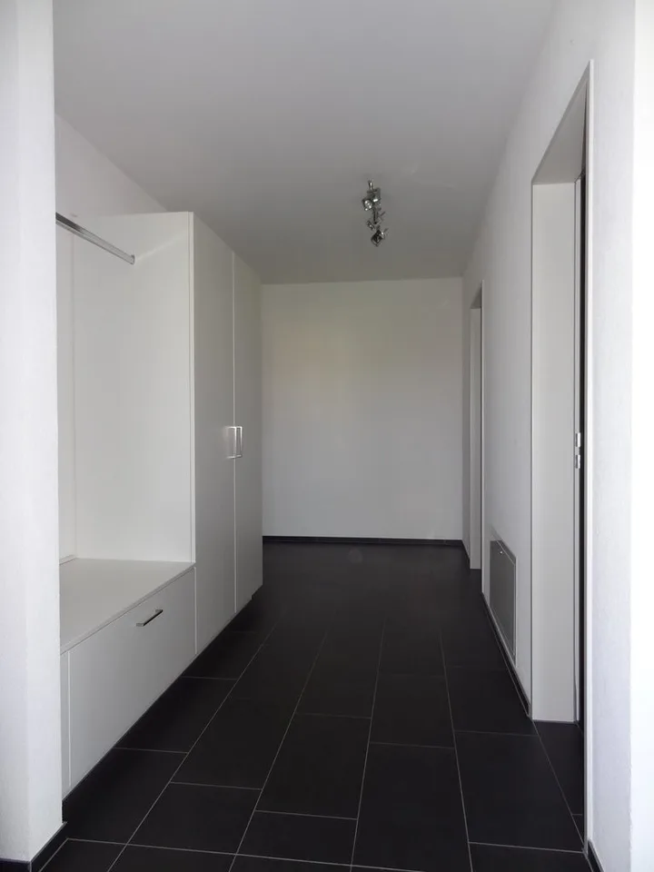 Appartement en attique moderne de 4,5 pièces à Münsingen – photo 6 sur 12