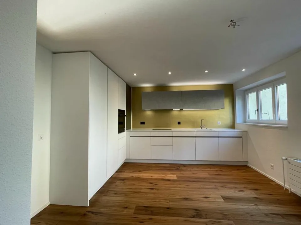 Maison de rangée de 4 pièces élégante avec jardin à Oberwil – photo 5 sur 13