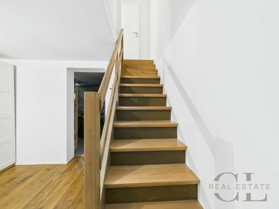 Maison de rangée de 4 pièces élégante avec jardin à Oberwil – photo 13 sur 13