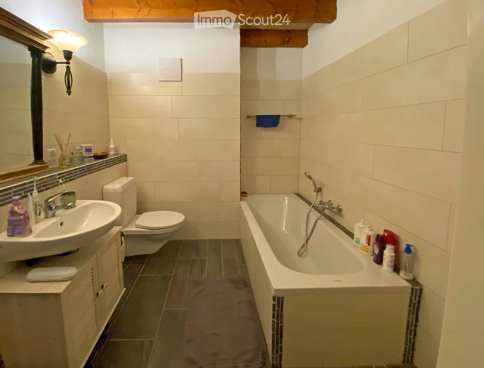 EXCLUSIVE 3.5 ROOM ATTIC APARTMENT – photo 6 of 9