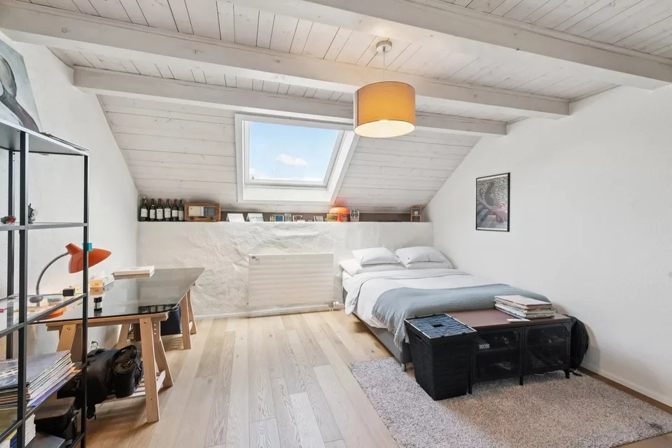 Casa ristrutturata in un corpo di fattoria – foto 11 di 13