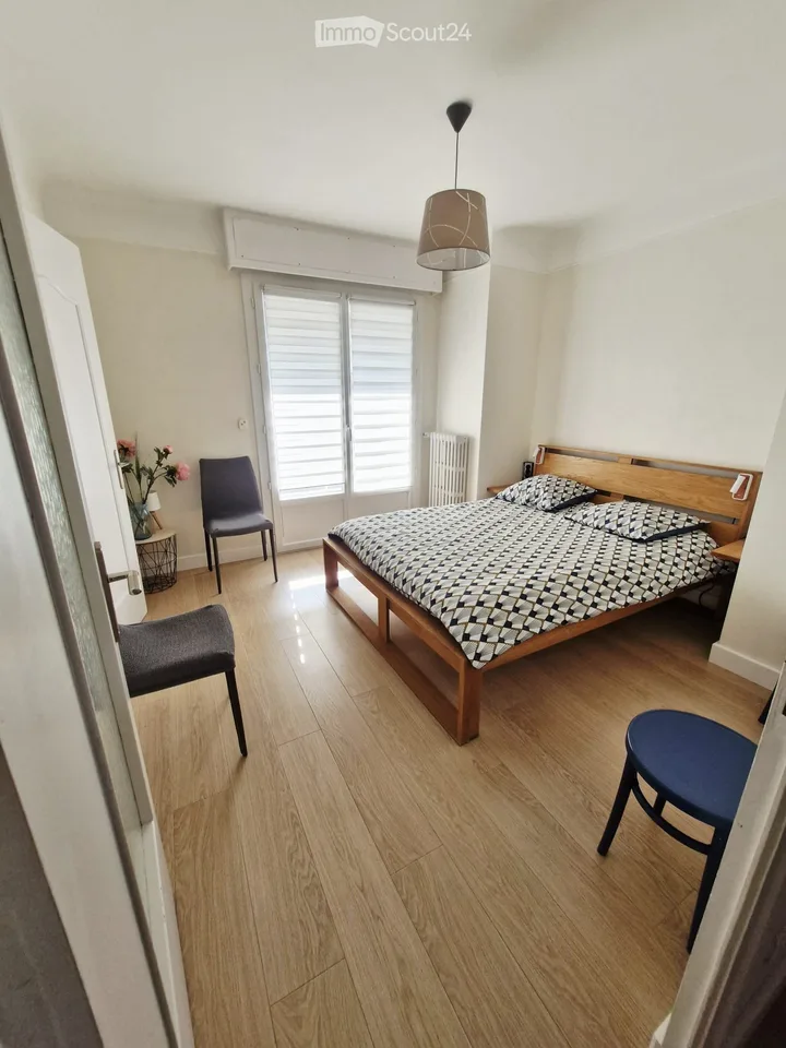 Appartement 82m2 4ème étage Vue montagnes AIX-LES-BAINS / FRANCE – photo 4 sur 5