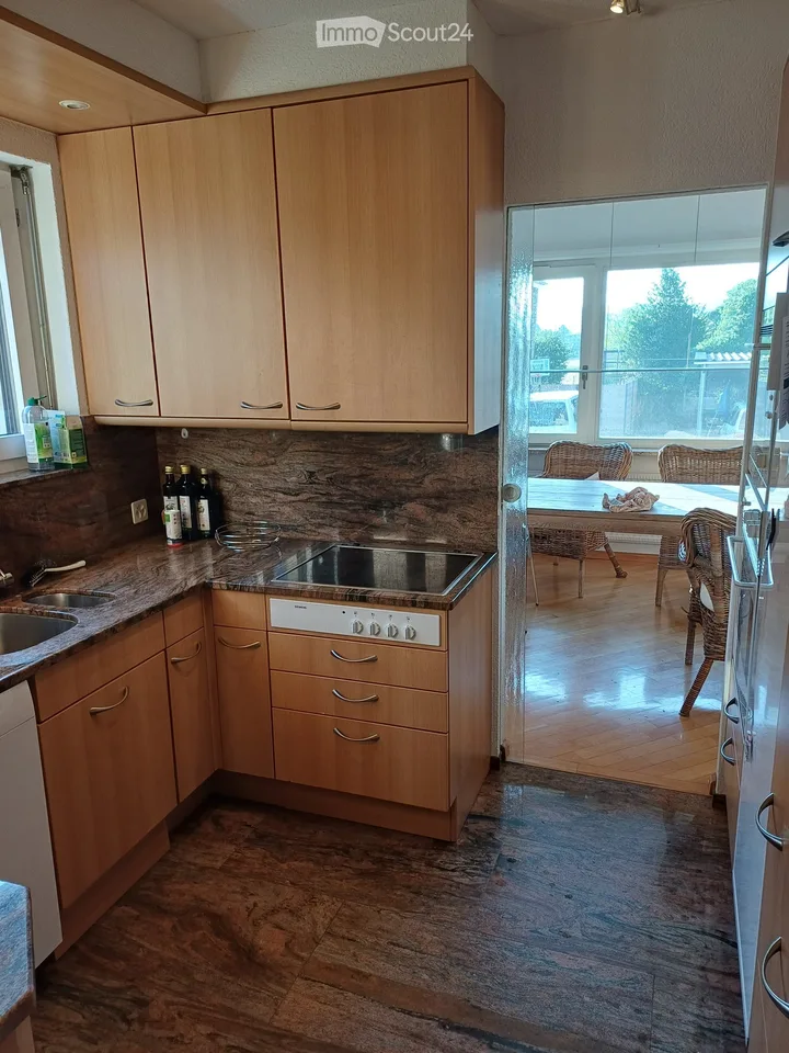 Freistehendes 5½-Zimmer-Einfamilienhaus mit idyllischem, sonnigem Garten – Foto 12 von 22