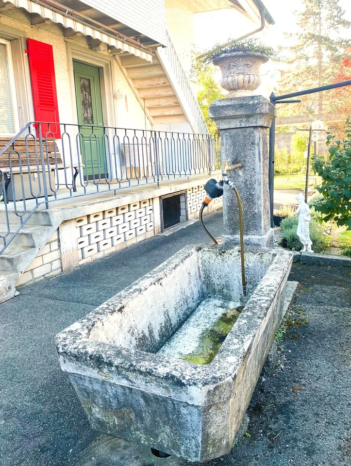 Gemütliches Zweifamilienhaus auf grosszügiger Parzelle mitten in Heimberg – Foto 23 von 26