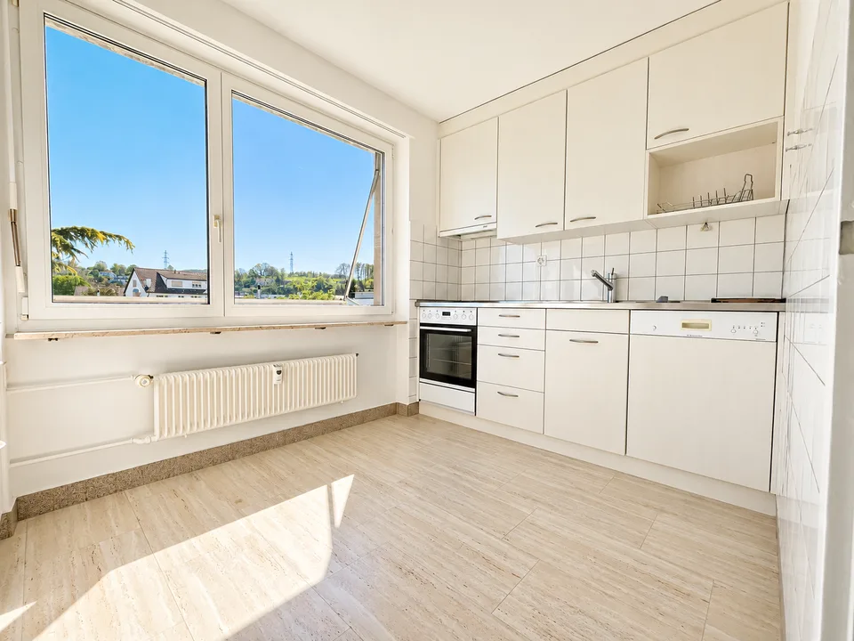 Ruhige, helle und grosszügige 3.5-Zimmerwohnung in beliebtem Wohnquartier – Foto 5 von 9