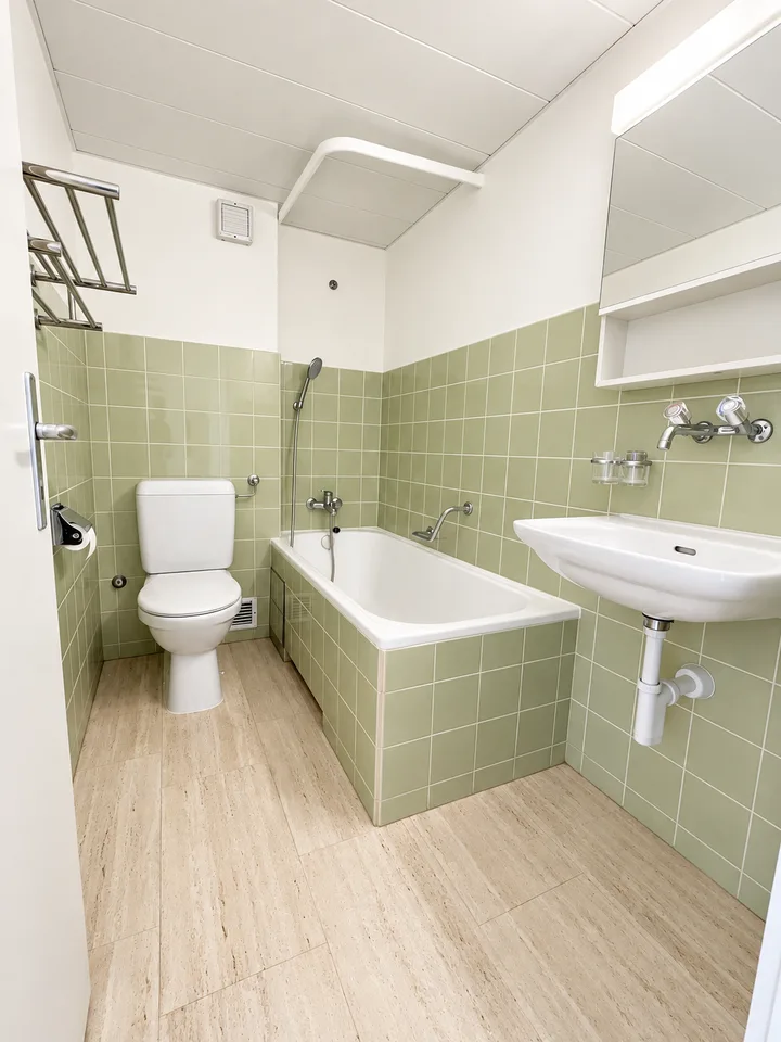 Ruhige, helle und grosszügige 3.5-Zimmerwohnung in beliebtem Wohnquartier – Foto 6 von 9