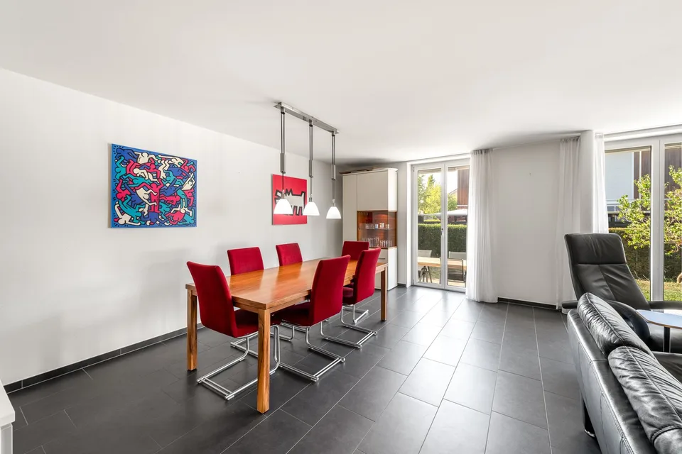 Casa di angolo di 5,5 locali, un paradiso per le famiglie con bambini piccoli – foto 5 di 13