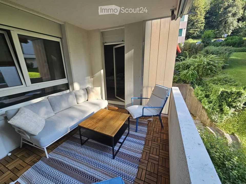 Grosse 4.5 Zimmerwohnung frisch renoviert – Foto 2 von 5