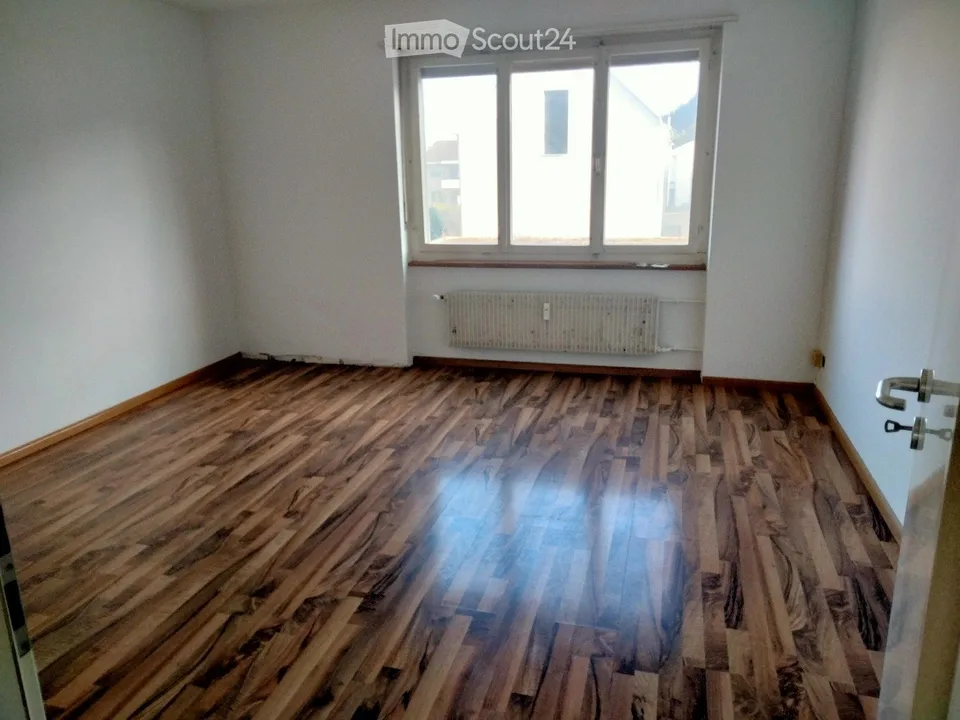 2 Zimmer Altbau Wohnung – Foto 3 von 5
