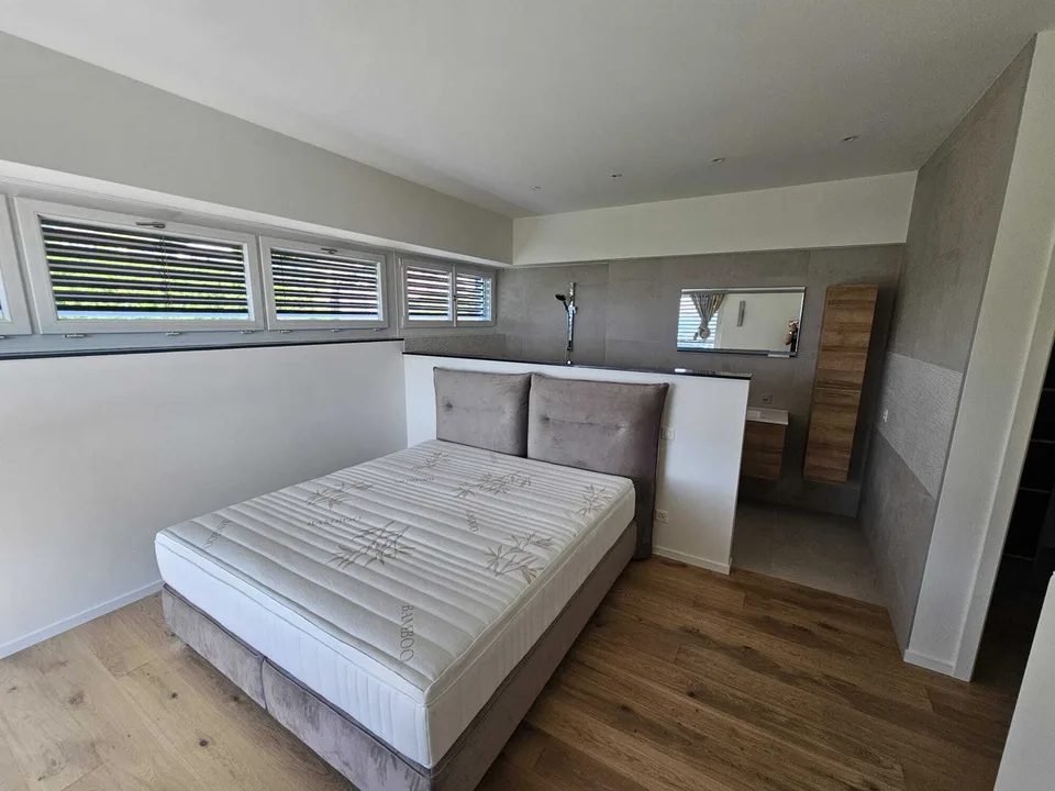 LUTRY - SCHÖNES 4.5-ZIMMER-WOHNUNG MIT Bлик AUF DEN SEE UND DIE BERGE – Foto 10 von 13