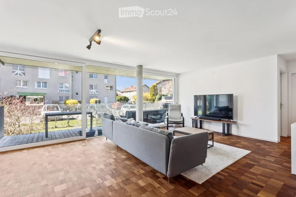 Stilvolle 4.5Zimmerwohnung mit grosszügigem Raumkonzept – Foto 3 von 5
