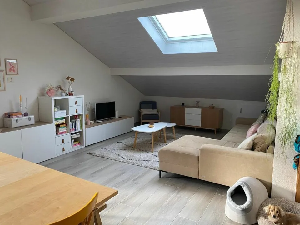 Prächtige 4.5-Zimmer-Wohnung im Zentrum von Bassecourt – Foto 3 von 10