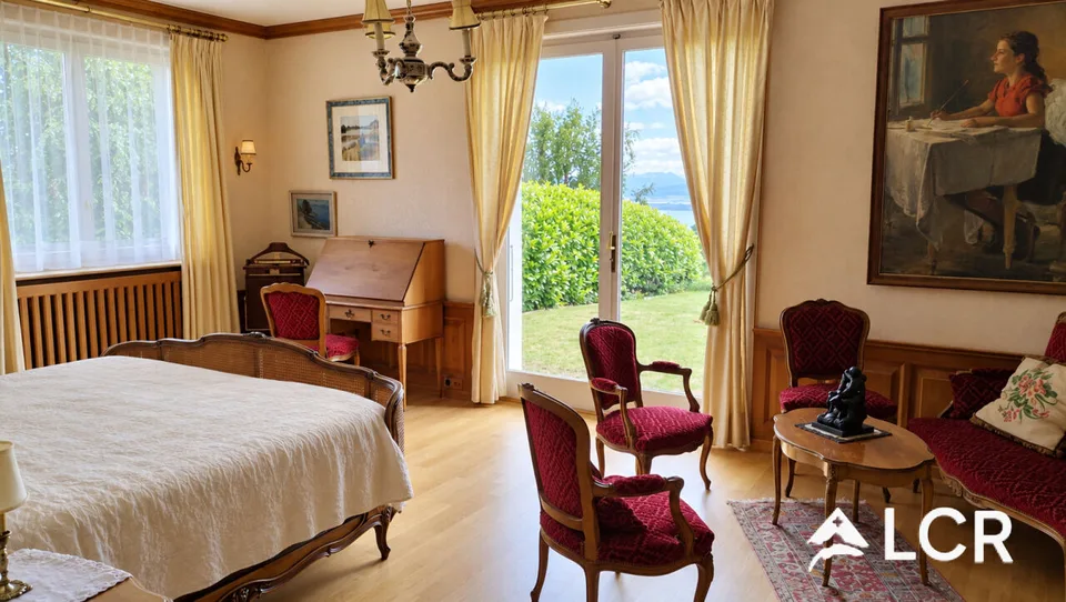 Wohnhaus mit 7 Zimmern und Swimmingpool – Foto 6 von 13