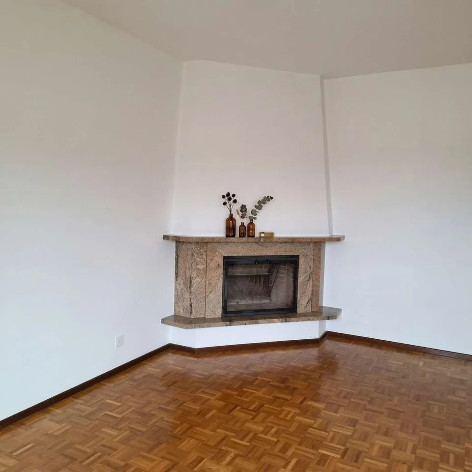 Helles 3.5-Zimmer-Wohnung in Agno mit Swimmingpool und Garten – Foto 3 von 13