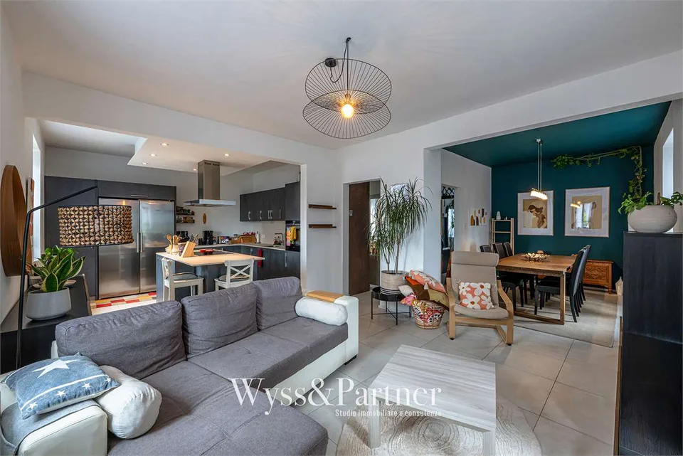 Maison individuelle avec jardin, 3 chambres et 4 places de parking à Castel San – photo 2 sur 13