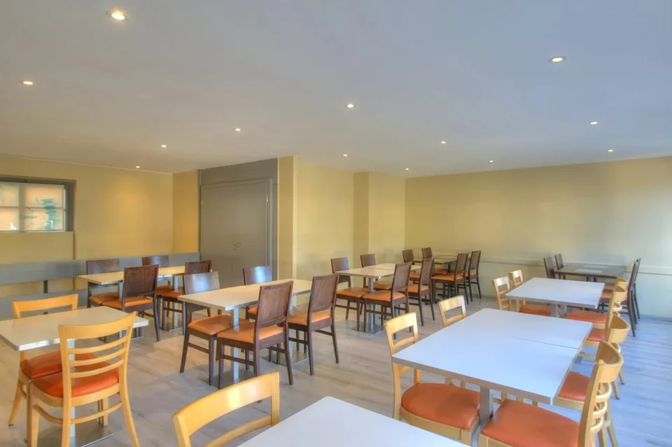 Fonds de commerce Kebab, Pizza, Tacos au centre-ville de Monthey – photo 9 sur 13
