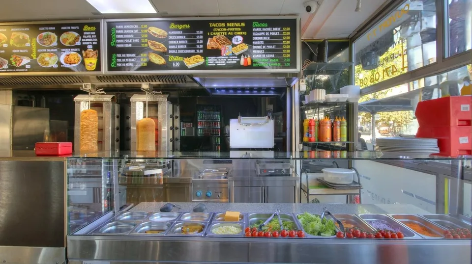 Fonds de commerce Kebab, Pizza, Tacos au centre-ville de Monthey – photo 2 sur 13
