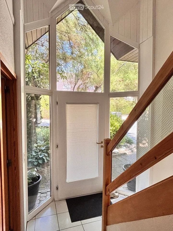 Il fascino di una villa familiare di 5 camere con giardino, vicino a Losanna – foto 5 di 5