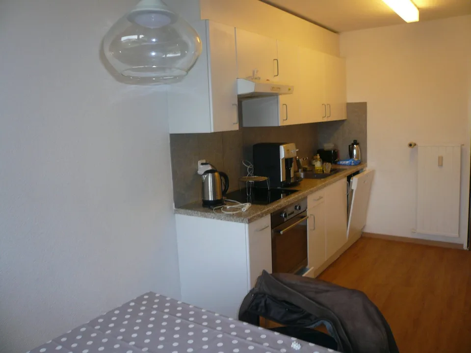 Gemütliche 3.5-Zimmer-Wohnung mit Balkon in Bätterkinden – Foto 2 von 6
