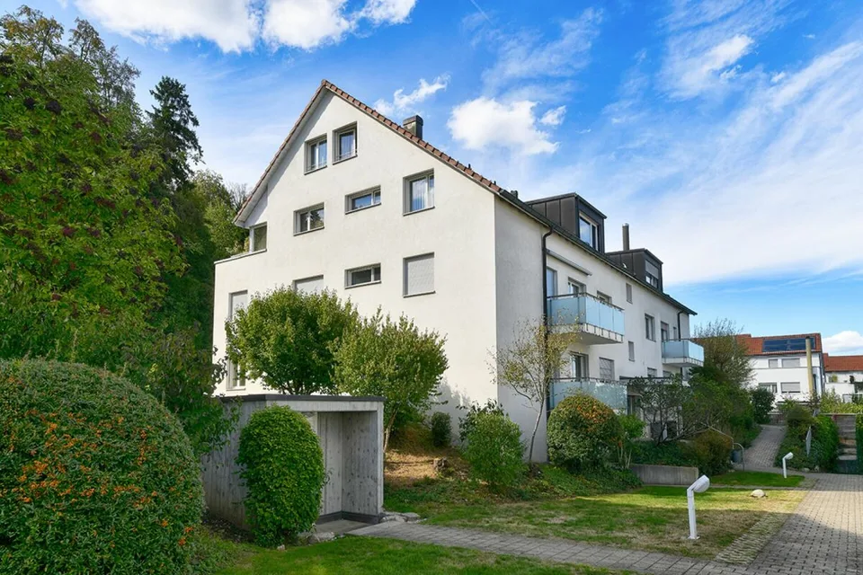5,5 Zimmer Eigentumswohnung an ruhiger Wohnlage mit Blick ins Grüne – Foto 12 von 14