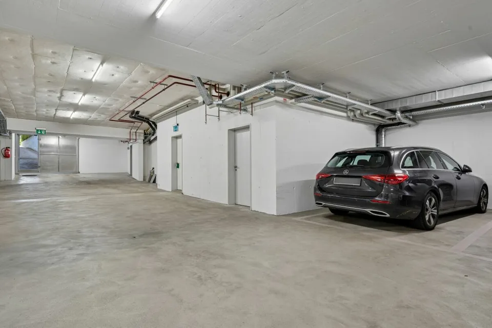 Ampio appartamento di giardino 4.5 locali nel centro città a Höngg – foto 13 di 15