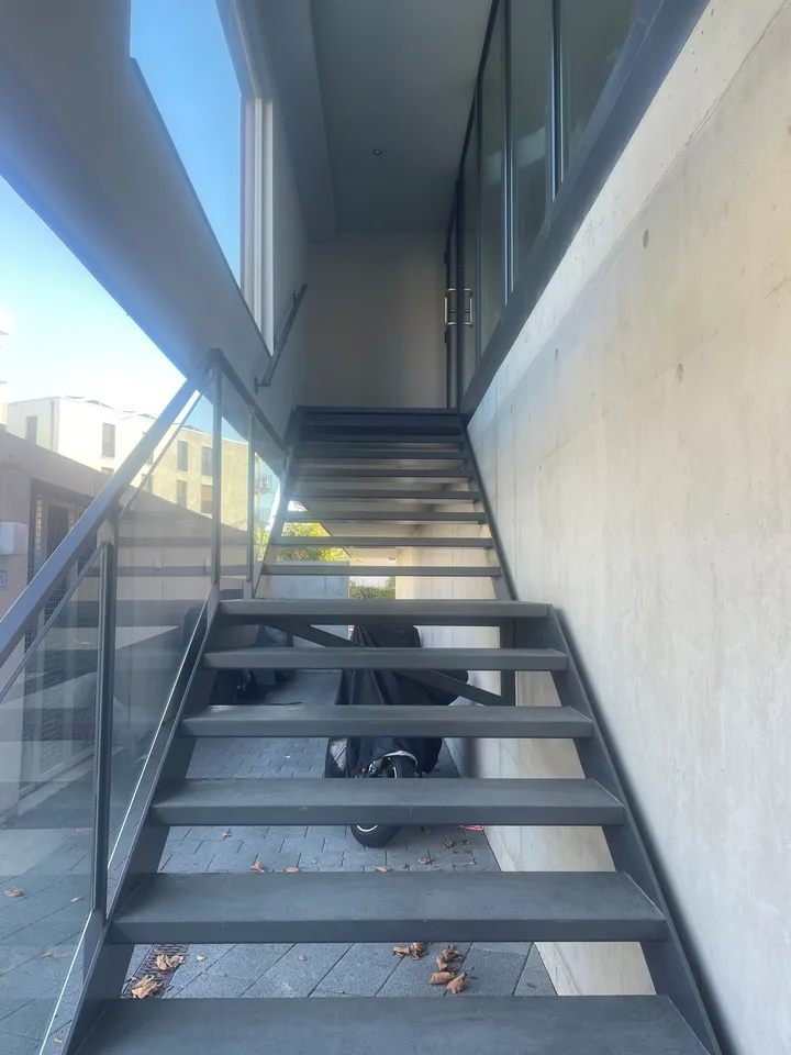 Versatile commercial space – photo 9 of 12