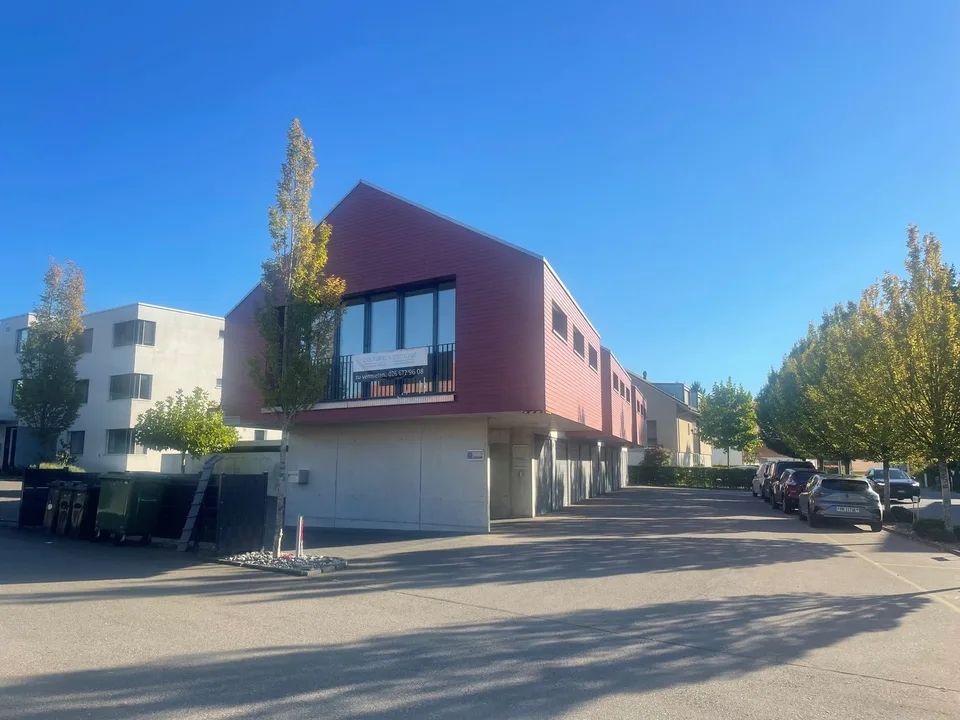 Versatile commercial space – photo 11 of 12