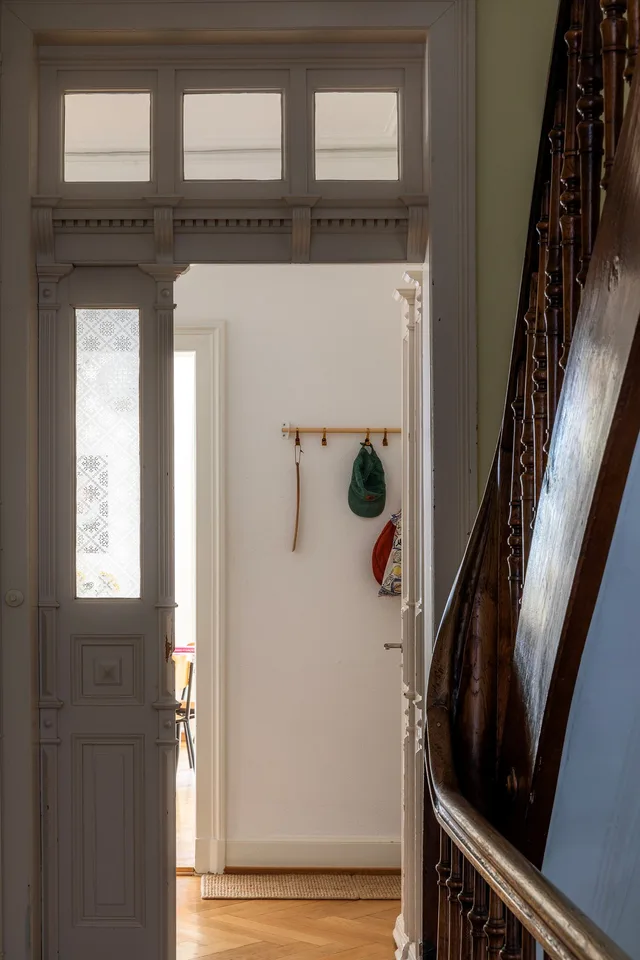 Charaktervolles Stadthaus mit drei Wohnungen und Gewerbeflächen – Foto 11 von 15