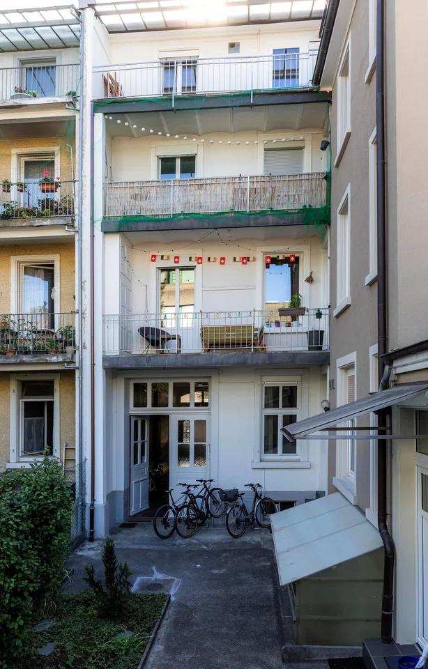 Charaktervolles Stadthaus mit drei Wohnungen und Gewerbeflächen – Foto 15 von 15