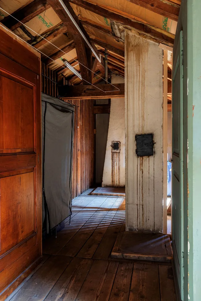 Charaktervolles Stadthaus mit drei Wohnungen und Gewerbeflächen – Foto 14 von 15