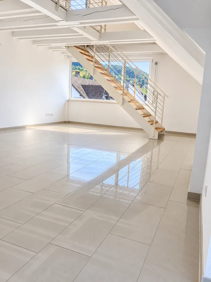 Appartamento luminoso 2.5 locali con galleria – foto 3 di 7