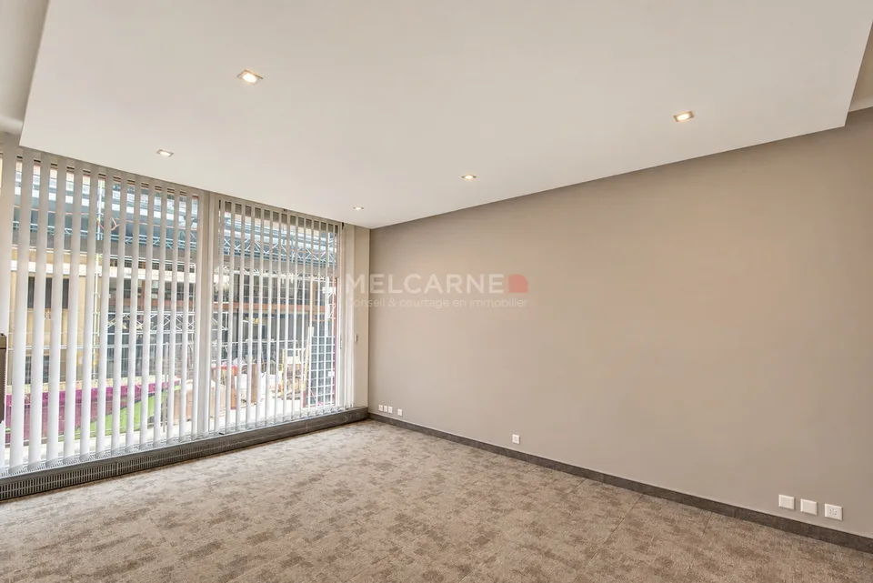 Surface de bureaux de 438 m² PPE aux Eaux-Vives – photo 3 sur 13