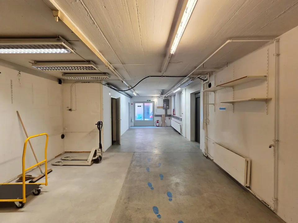 Proprietà commerciale versatile in una posizione centrale – foto 13 di 19