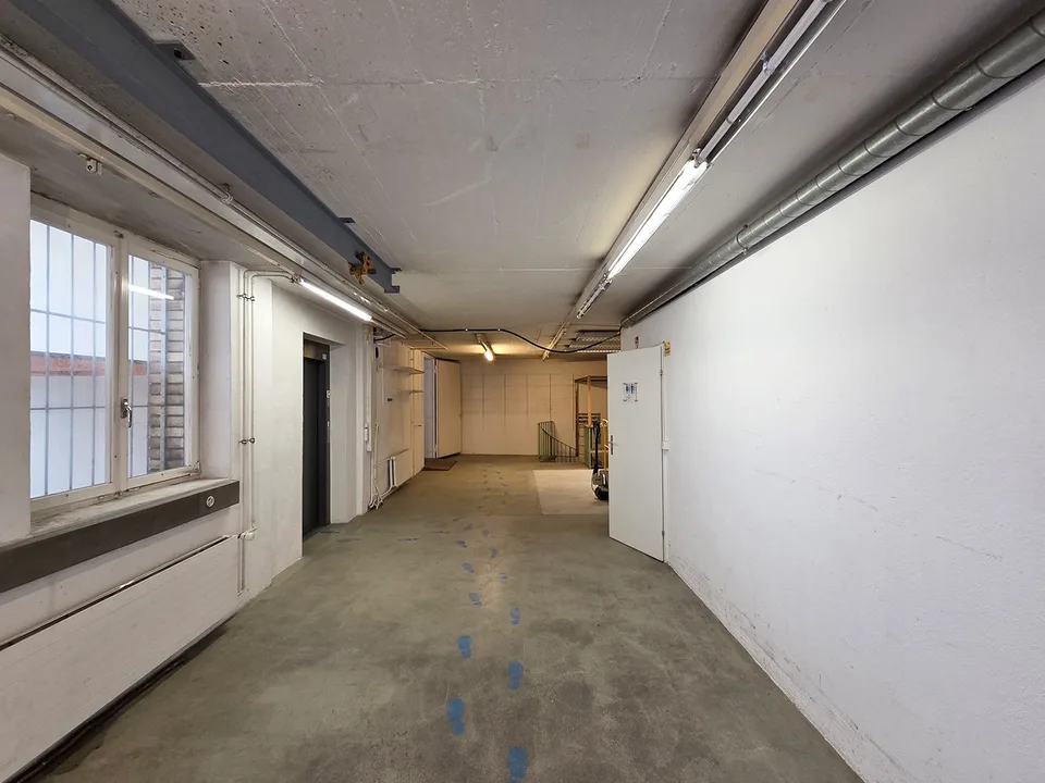 Proprietà commerciale versatile in una posizione centrale – foto 12 di 19