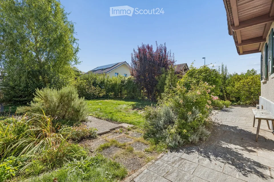 Charmantes Einfamilienhaus mit grossem Garten und viel Potenzial – Foto 4 von 18