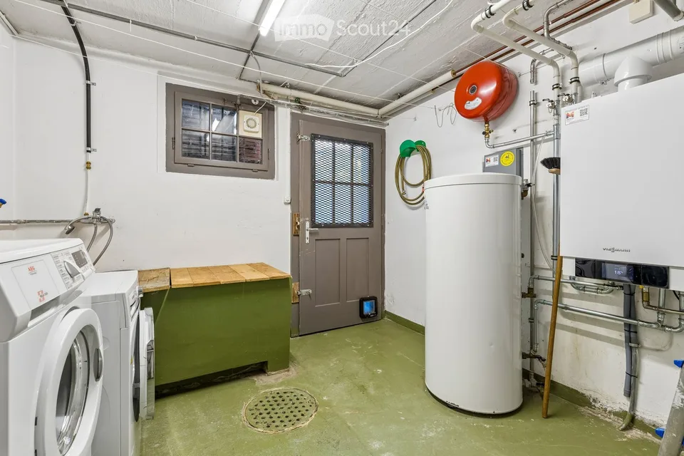 Charmantes Einfamilienhaus mit grossem Garten und viel Potenzial – Foto 17 von 18