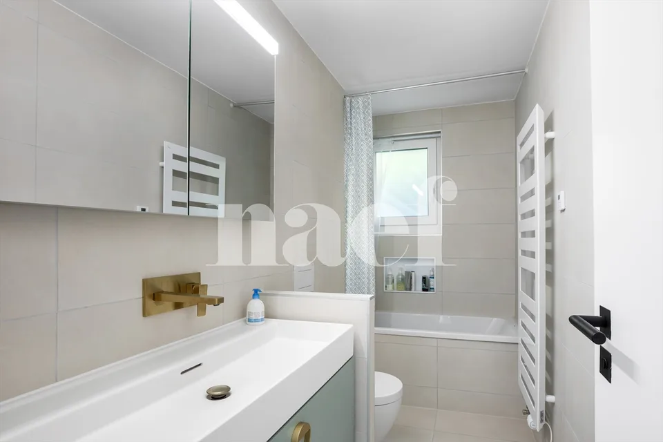 En exclusivité ! Lumineux appartement entièrement rénové de 4.5 pièces à vendre au coeur de Vevey – photo 11 sur 12