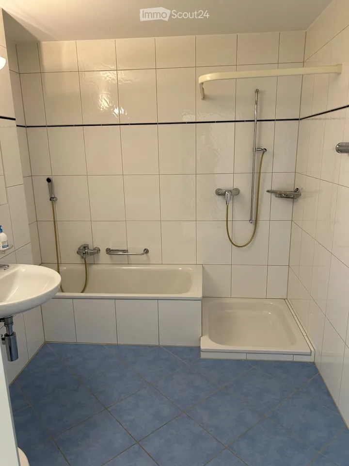 Schöne, helle 3.5 Zimmer Wohnung in Dorfmitte von Würenlos – Foto 4 von 5
