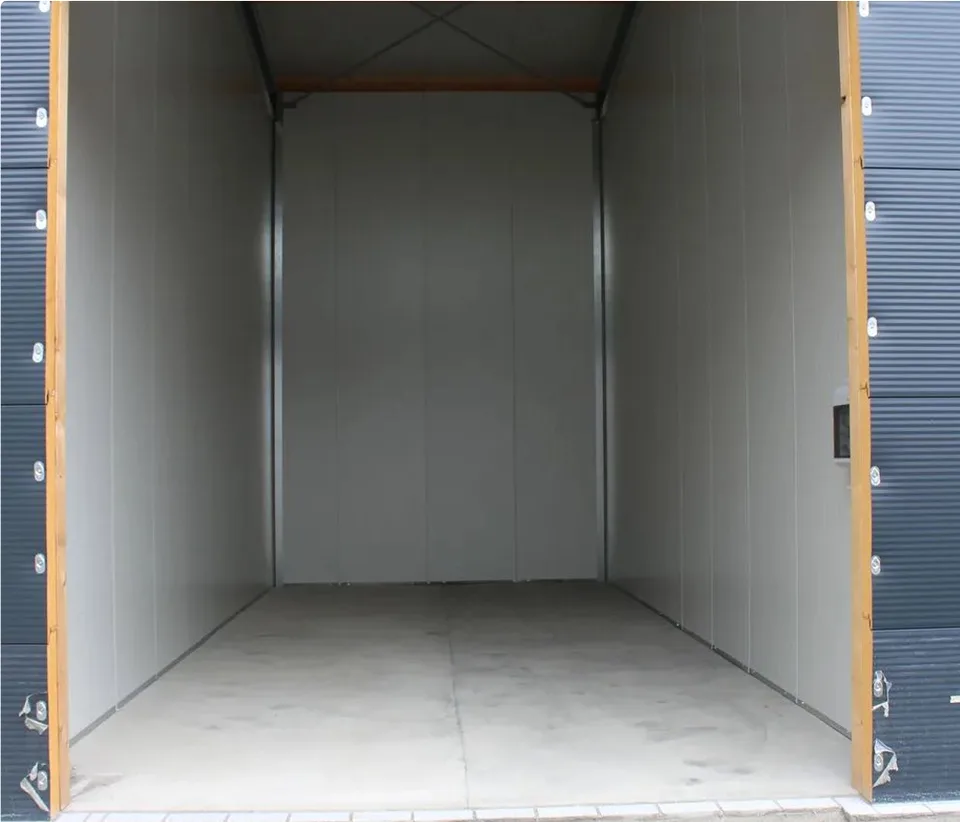 Here's space for your plans: Modern garage box – photo 3 of 6