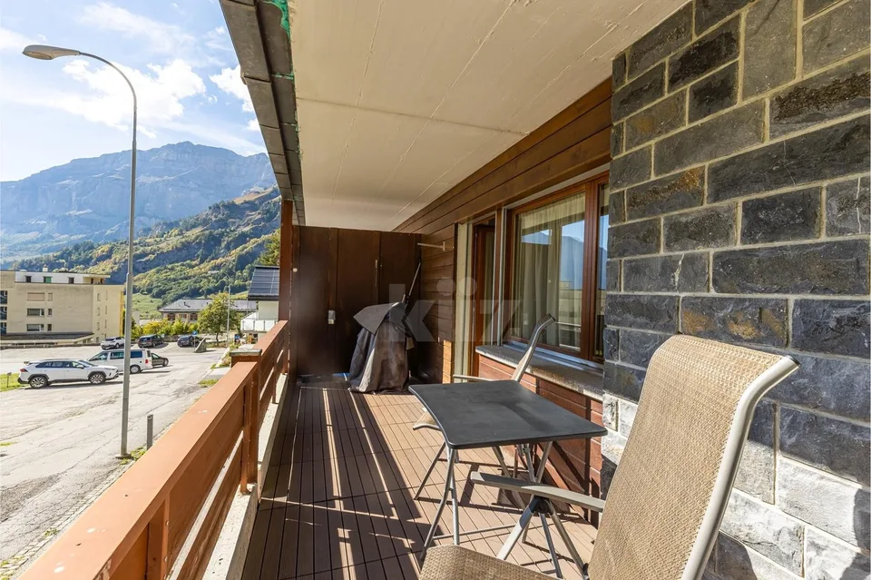 Appartement avec balcon et vue dégagée au pied des pistes – photo 10 sur 13