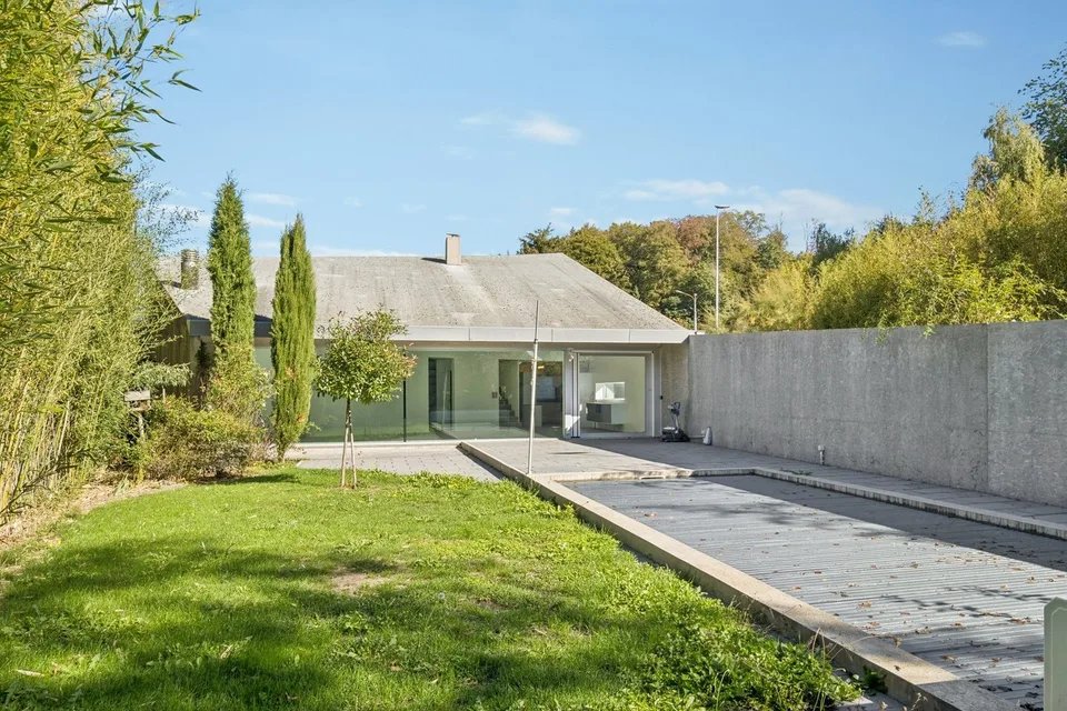 Villa di architetto contemporanea con piscina a Mont-sur-Lausanne – foto 3 di 13