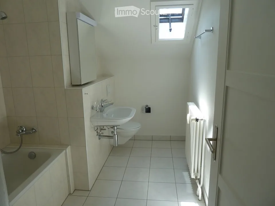 4-Zimmer-Wohnung im Dachgeschoss, Nachmieter gesucht – Foto 4 von 5