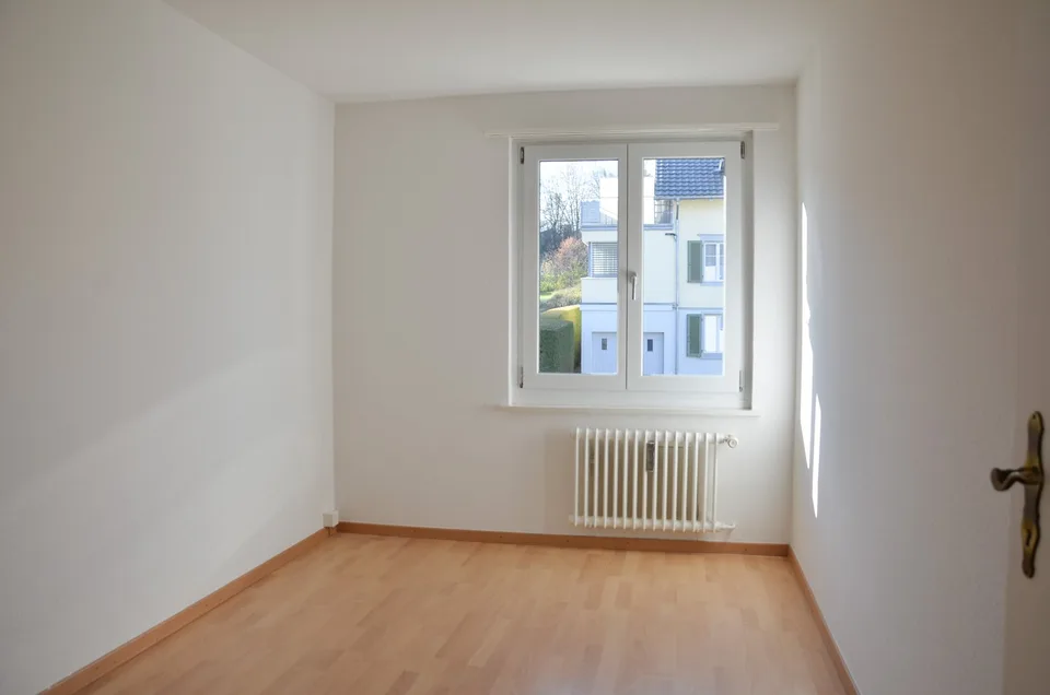 Appartamento di 3 camere con balcone in posizione tranquilla – foto 6 di 8