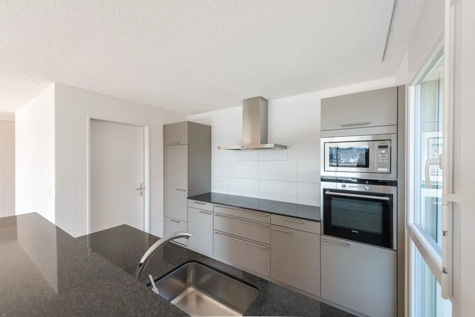 Neuwertige 4.5 Zi-Wohnung 121m2 an zentraler Lage – Foto 6 von 13