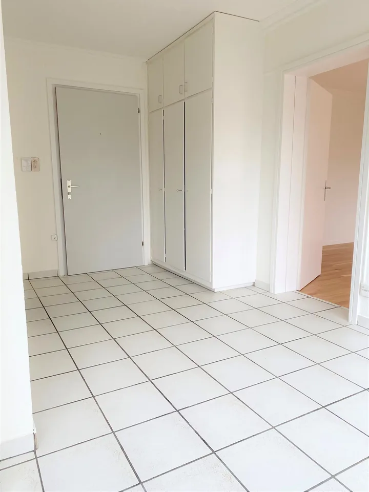 Gemütliche 1.5-Zimmer-Wohnung im 5. OG – Foto 3 von 7